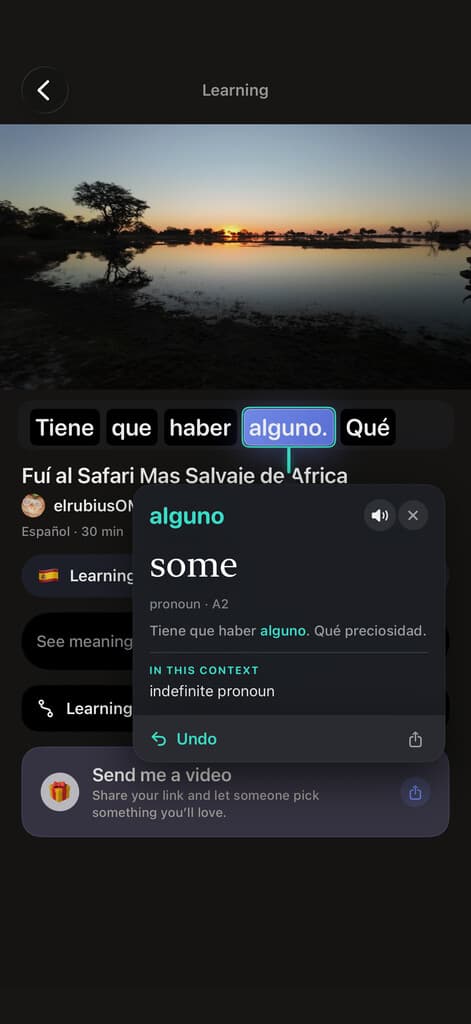 Untranslated showing the meaning of alguno inside a Spanish video